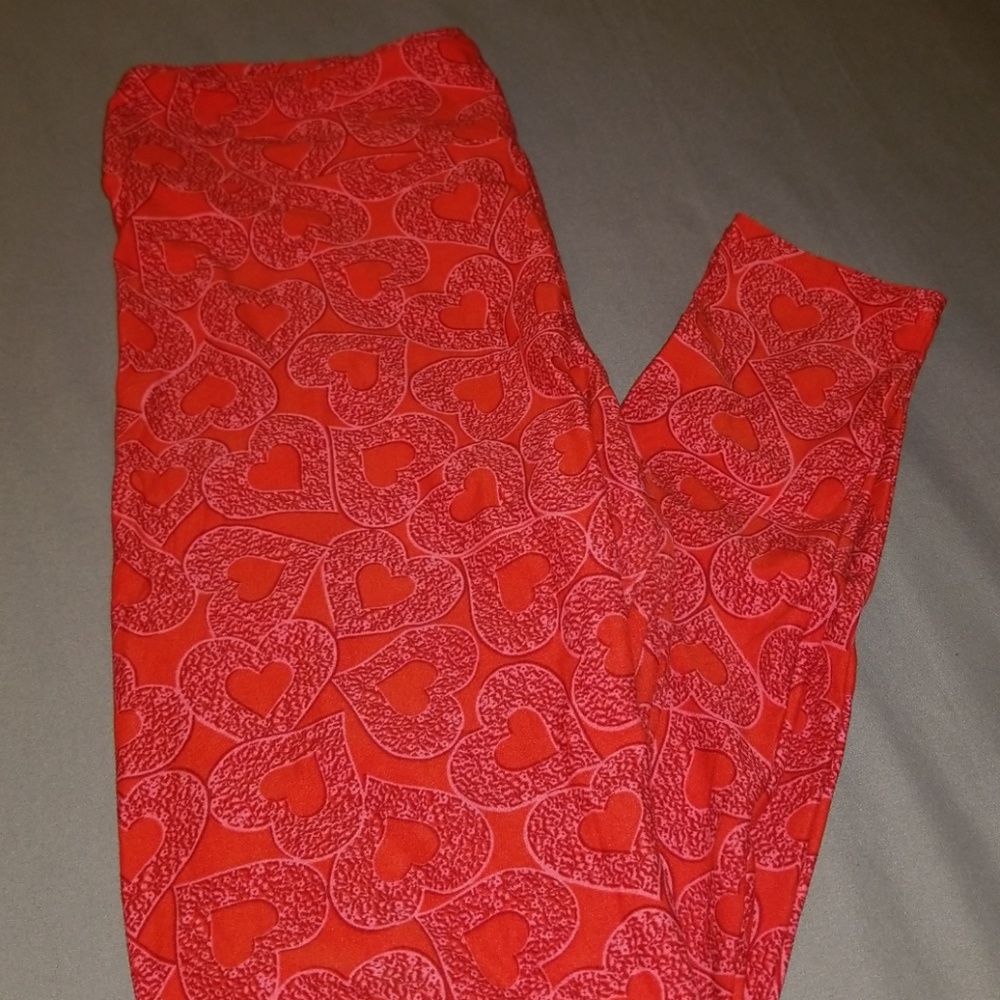 Lularoe TC Heart leggings